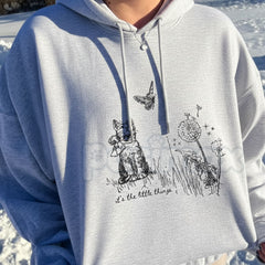 "Enjoy The Little Things" Cute Cat & Nature Hoodie â Whimsical Aesthetic Pullover, Cozy Cat Lover Streetwear, Unisex Nature-Inspired Sweatshirt