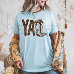 "Cowboy Boot Print" Western Graphic T-Shirt â Retro Country Music Rodeo Novelty Lifestyle Tee