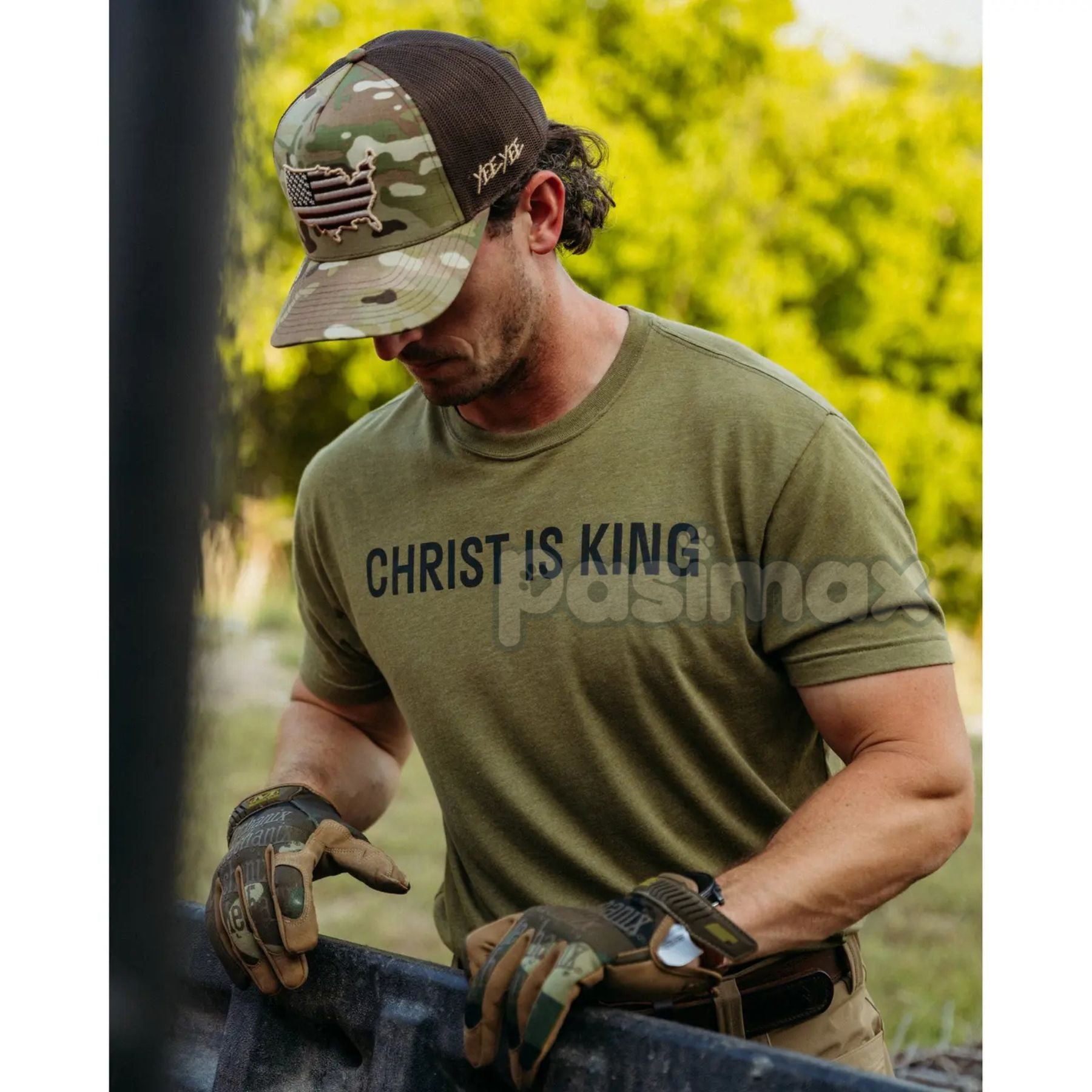 "Christ Is King" T-Shirt - Christian Faith Apparel, Religious Statement Tee